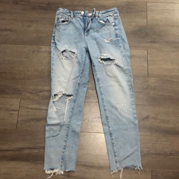 Garage mom jeans size 05. Bought for about $60 asking for $25 OBO. - Picture 1 of 3